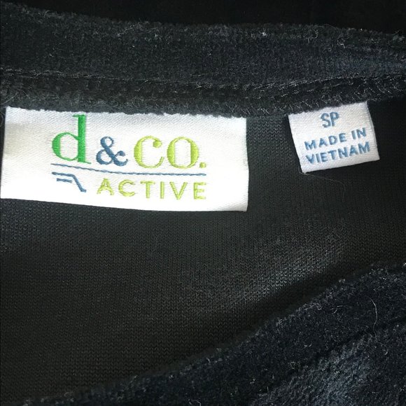 D&Co Active Black Velour Sweatshirt Size Small Petite Long Sleeve Pullover - Picture 5 of 6